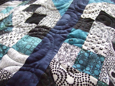 Think Outside the BLOCK Quilt!
