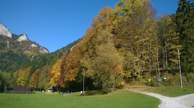 Kamping w Czerwonym Klasztorze Kamping w Czerwonym Klasztorze
