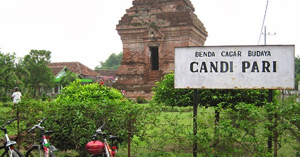 Miftachul Diniyah: ASAL MULA CANDI PARI