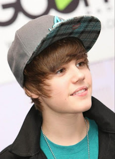 JUSTIN BIEBER