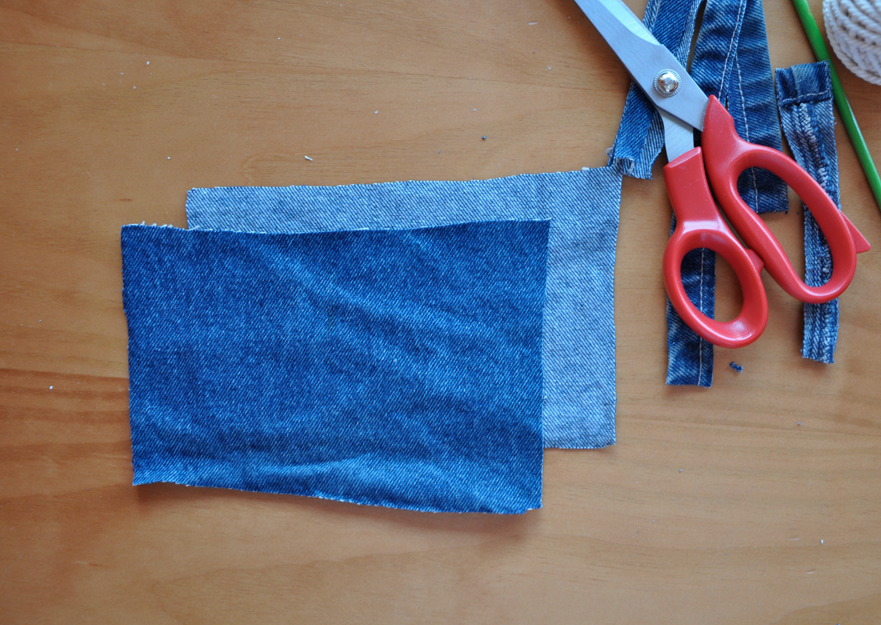 Aminta´s Fashion DIY Denim necklace
