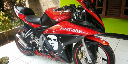 Gambar Modifikasi Yamaha Vixion Model YZF R125 Terbaru title=