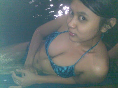 Cewek ABG Mandi Perempuan Mandi