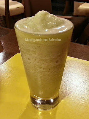 Adam Cozinha Originária: Suco de Abacaxi com Menta Adam Cozinha Originária: Suco de Abacaxi com Menta