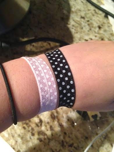 A World Of Reviews Giveaways And More 6d Hair Ties Review