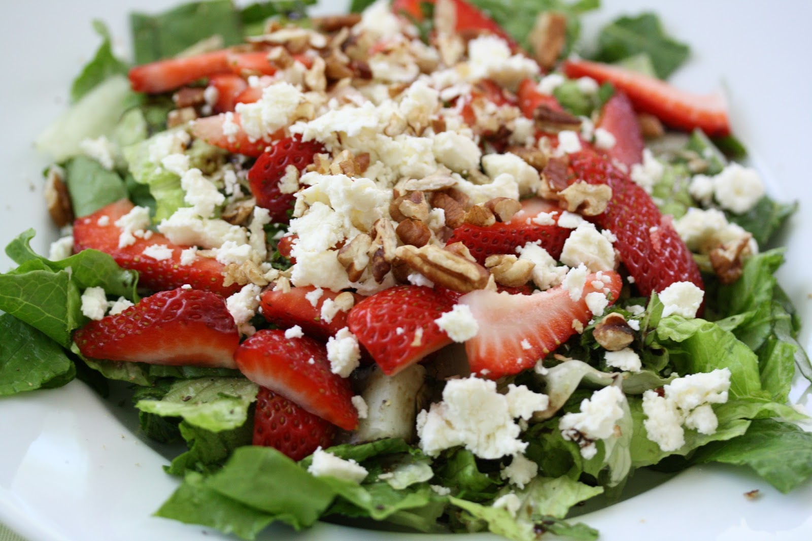 Hot Dinner Happy Home Strawberry and Feta Salad