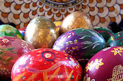 Hand Paintd Easter Eggs (easter eggs wantique gold)
