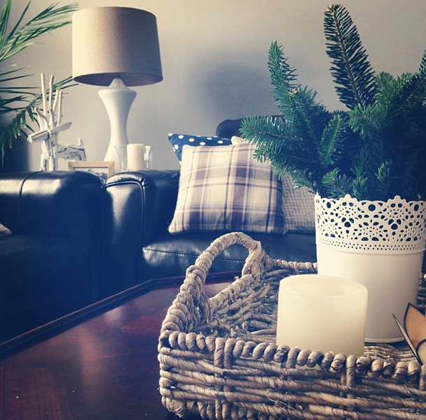 elliven studio Making Use of Your Leftover Christmas Tree Branches!