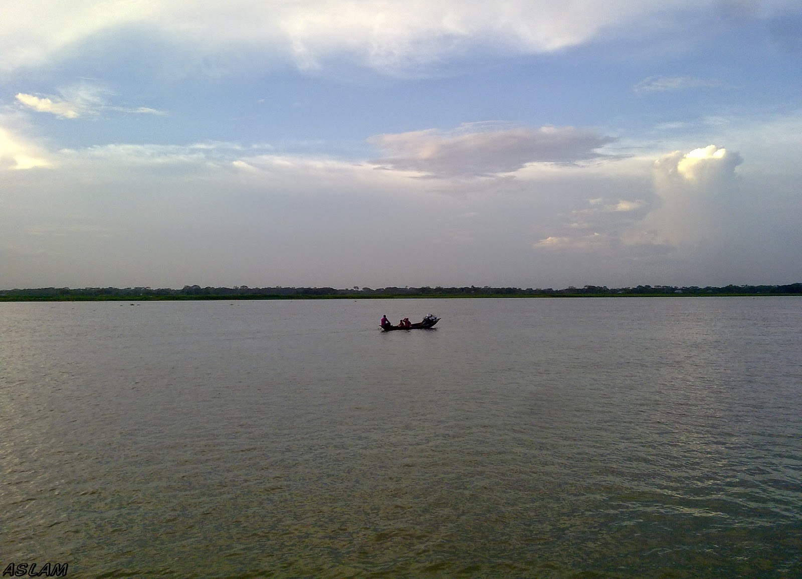 Boat in the river Boat in the river