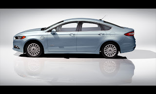 ford fusion 2013 bleu - neuf, non usagé, auotmne 2012 montréal québec. ford fusion 2013 bleu - neuf, non usagé, auotmne 2012 montréal québec.
