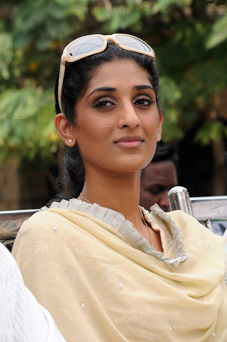 vasuki sunkavalli miss universe india 2010 photo gallery