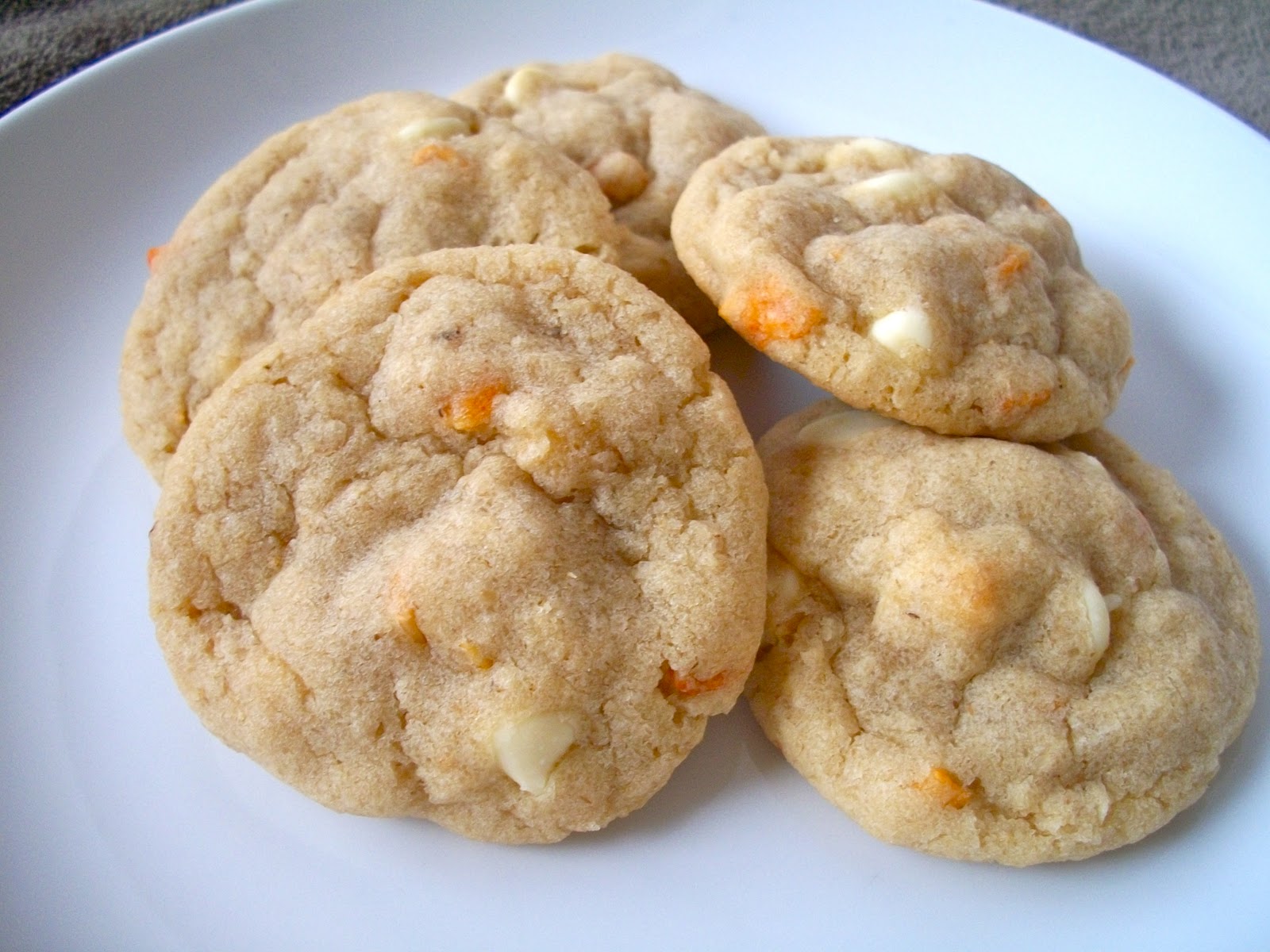 Brooke Bakes Peaches n' Cream Oatmeal Cookies