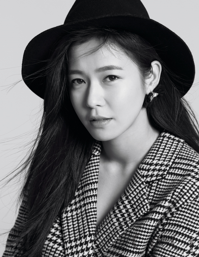 twenty2 blog: Kyung Soo Jin in CeCi February 2015 | Fashion and Beauty