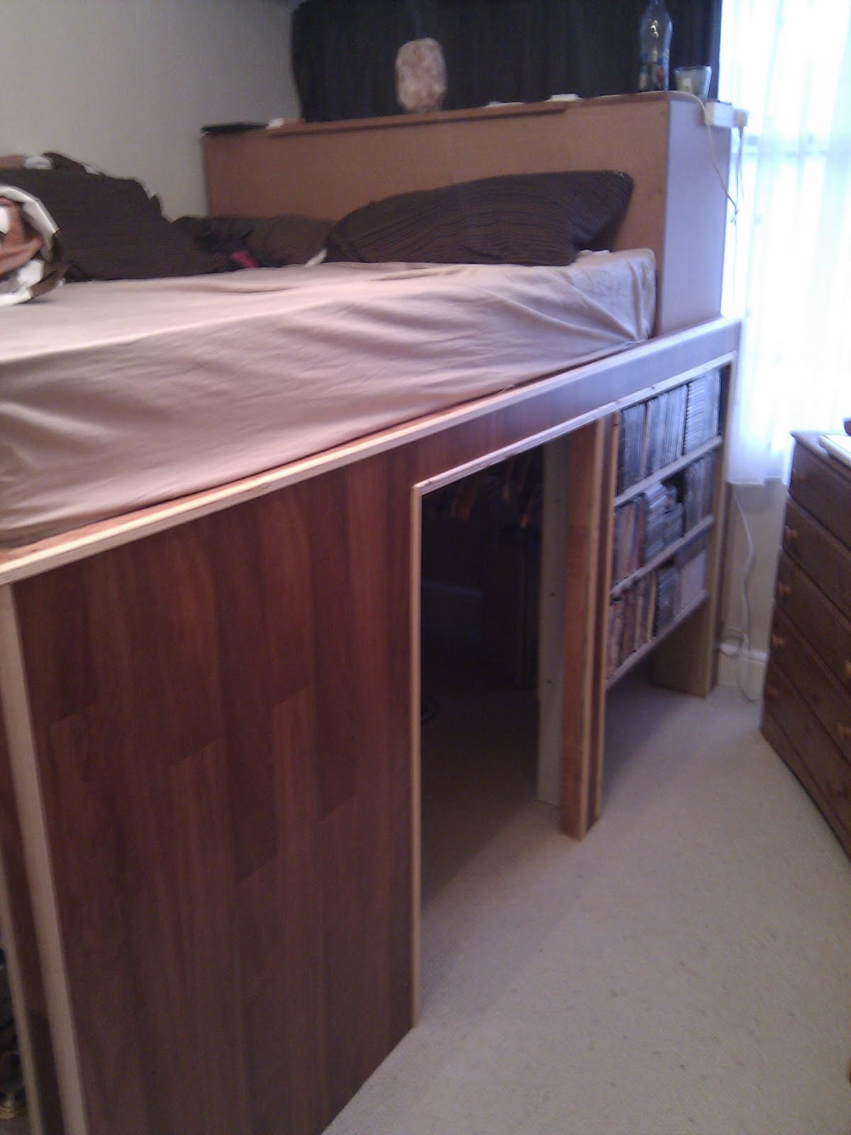 TOM FLOORING sleeping gallery with built in wardrobe