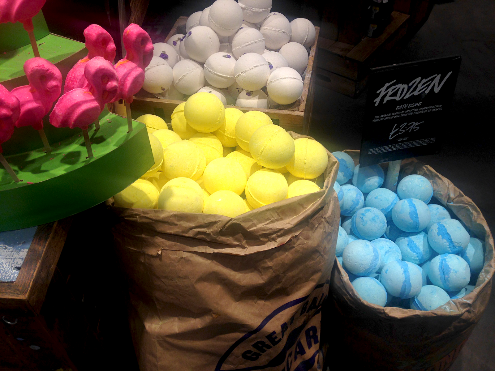 Lush Oxford Street Tour & Thoughts! Dungarees And Donuts