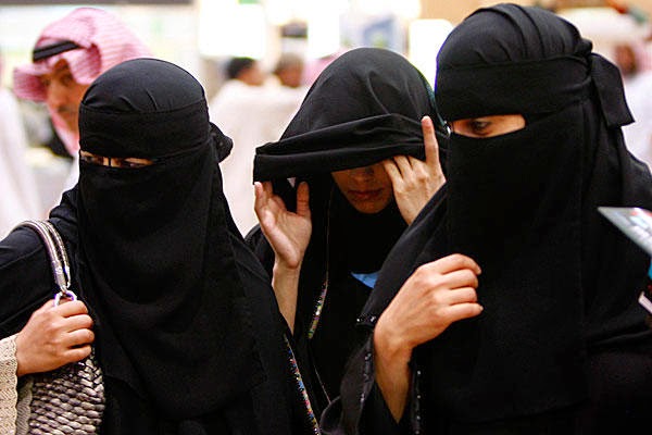 Saudi Arabia lifts ban on women riding bicycles Saudi Arabia lifts ban on women riding bicycles
