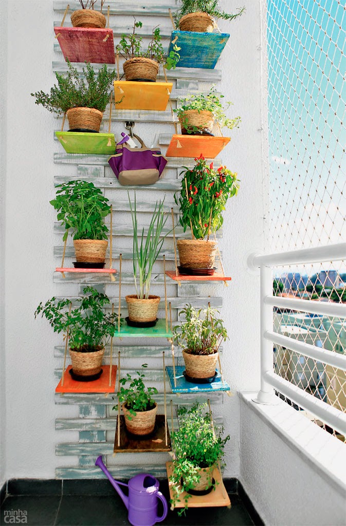 horta jardim vertical:Casa – Decoração – Reciclados: Espaços Verdes em Casas ou Apê! horta jardim vertical:Casa – Decoração – Reciclados: Espaços Verdes em Casas ou Apê!