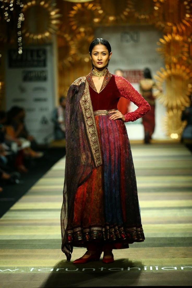 Sketch Customs Clothing Tarun Tahiliani Show At Wills Lifestyle India Fashion Week 2014 Tarun tahiliani has become the first indian fashion designer to be invited to showcase his designs a sketch of one of the designs that will be presented by tarun tahiliani at the amfar gala in cannes. sketch customs clothing blogger