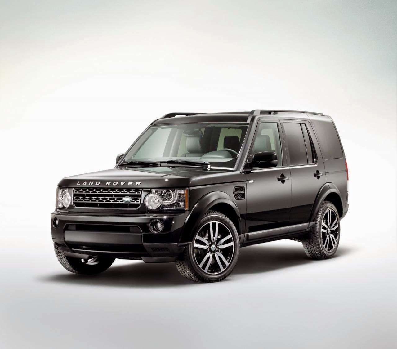 Land Rover Discovery 4 Dimensions 2015 Is It Bigger Than You Think - 9j4b73b