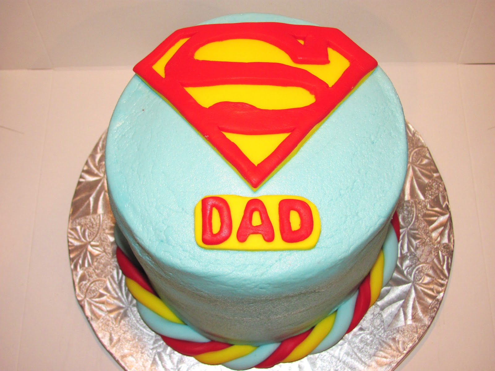 M CAKES DESIGNS: It s a bird, it s a plane, it s SUPER ...