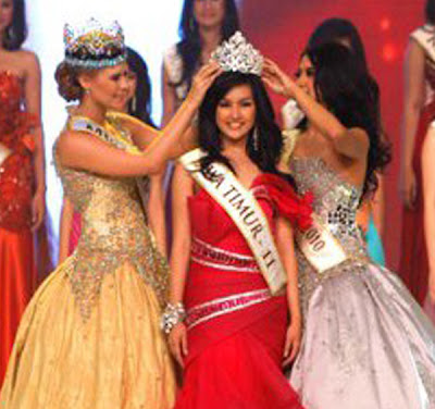 Astrid Ellena Miss Indonesia 2011