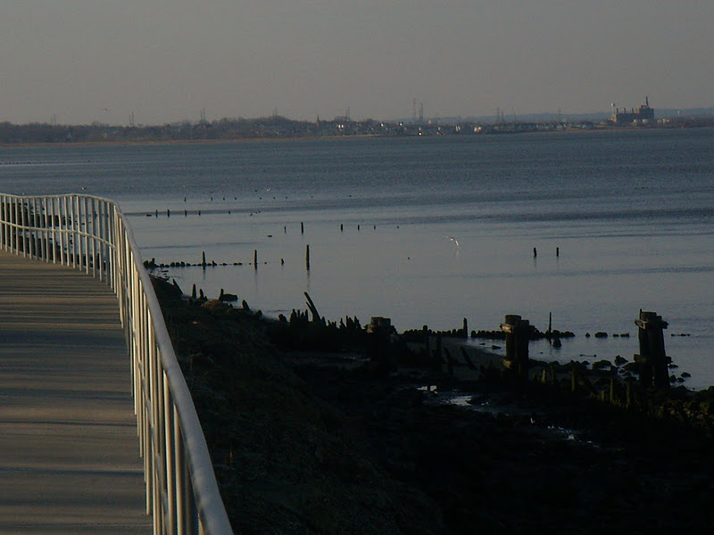 Aberdeen NJ Life Low Tide at the Cliffwood Beach Seawall