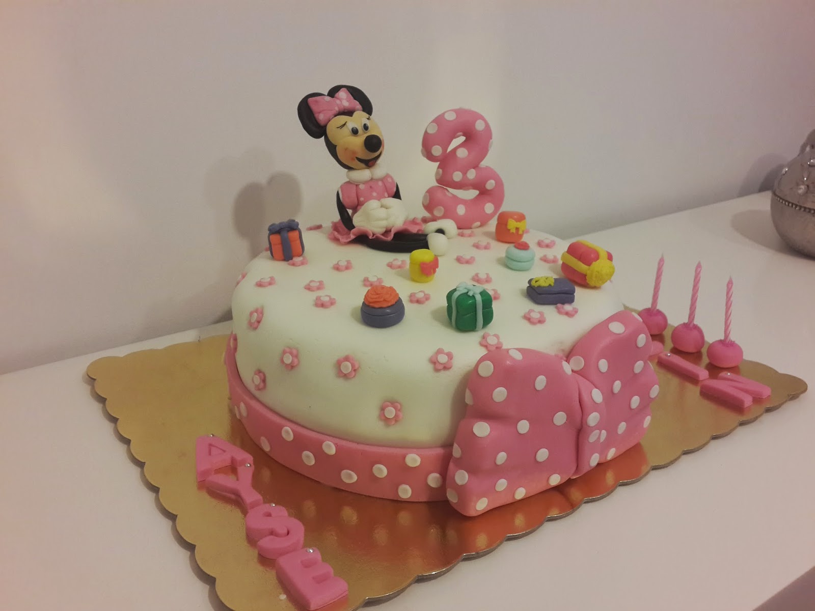 pasta caddesi MINNIE MOUSE PASTASI (3 YAŞ PASTASI)
