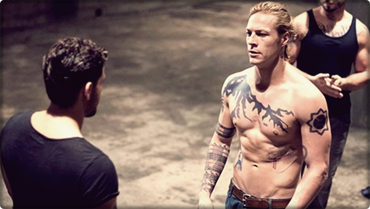 На гребне волны (Point Break, 2015) На гребне волны (Point Break, 2015)
