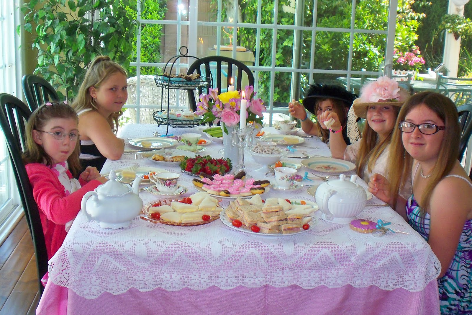 My little cottage in the making: GIRL SCOUT TEA PARTY