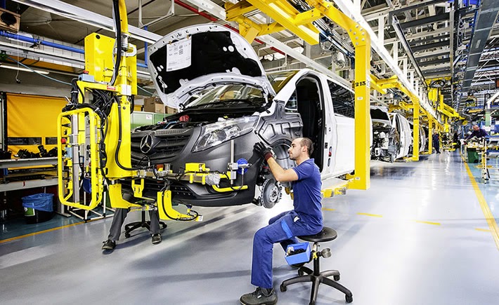 El total de ventas nacionales fue de 89,116 vehículos ligeros, es decir, 13.7% más unidades vendidas en septiembre de 2013. (Foto: Mercedes Benz)