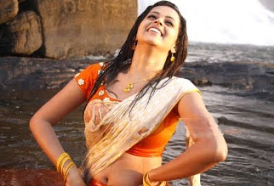 bhavana sexy images, unseen image, bhavana showing her navel