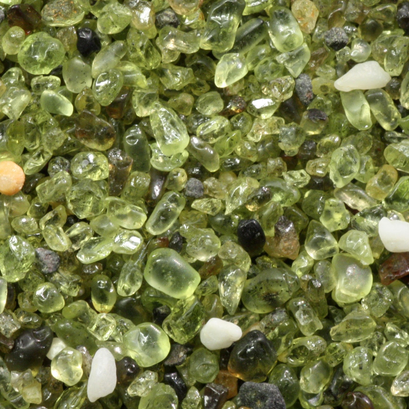 Gems In Unusual Places Hawaii's Amazing Green Sand Beach Bright Talk