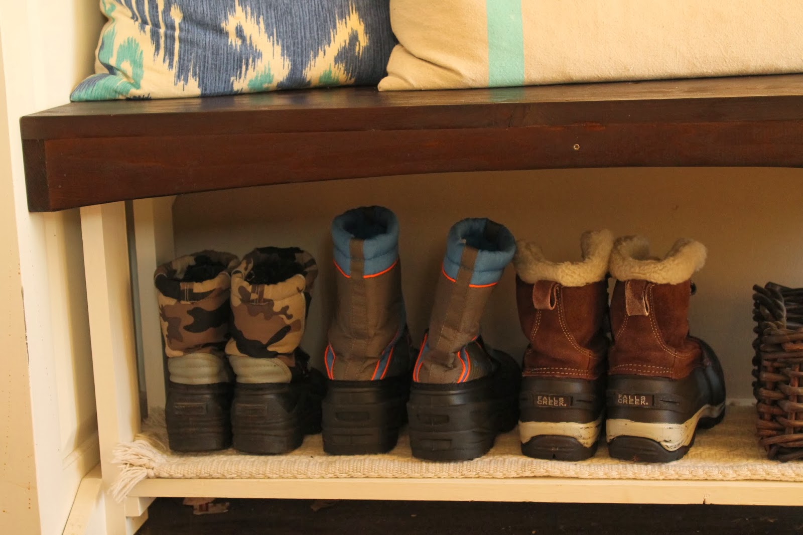 homey home design Snow Gear Storage