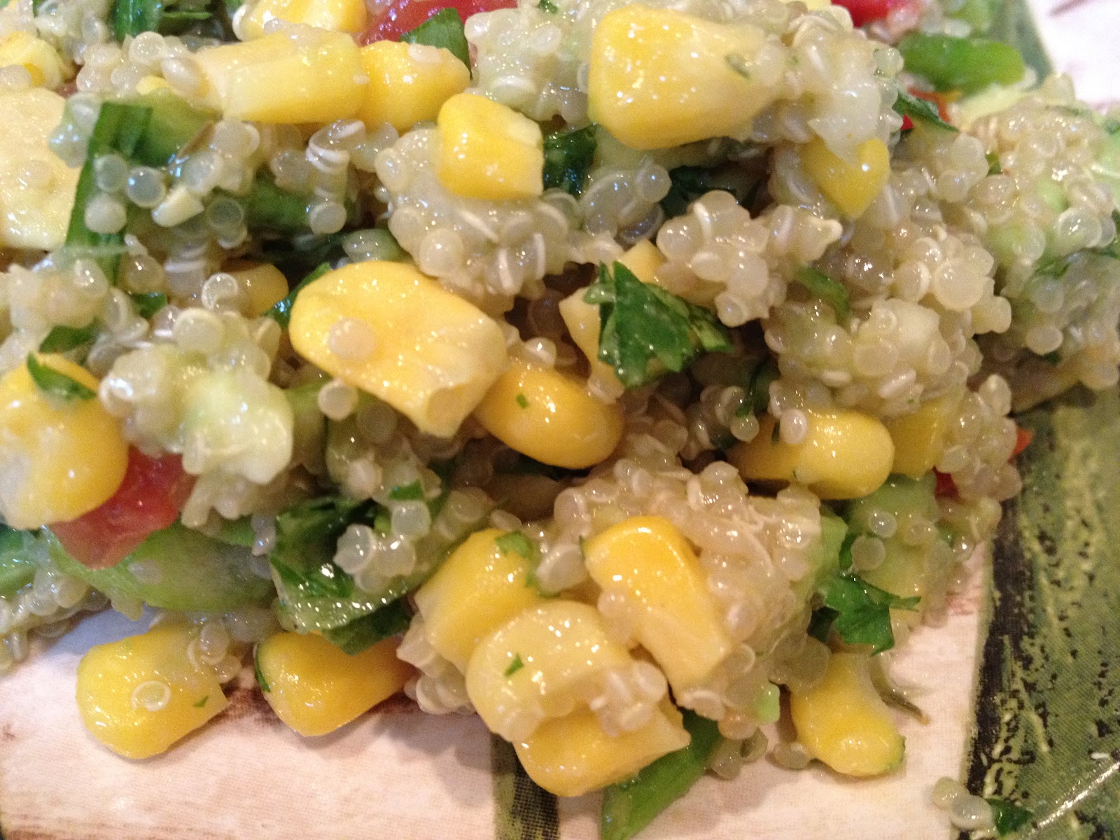 girlsgonefood: Quinoa Avocado Salad