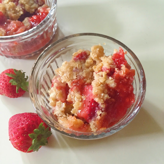Strawberry Rhubarb Crisp, Dessert, Recipe, Spring