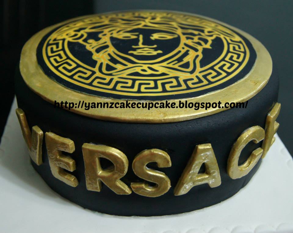 Cake &amp; Cupcake By Yannz Golden Versace