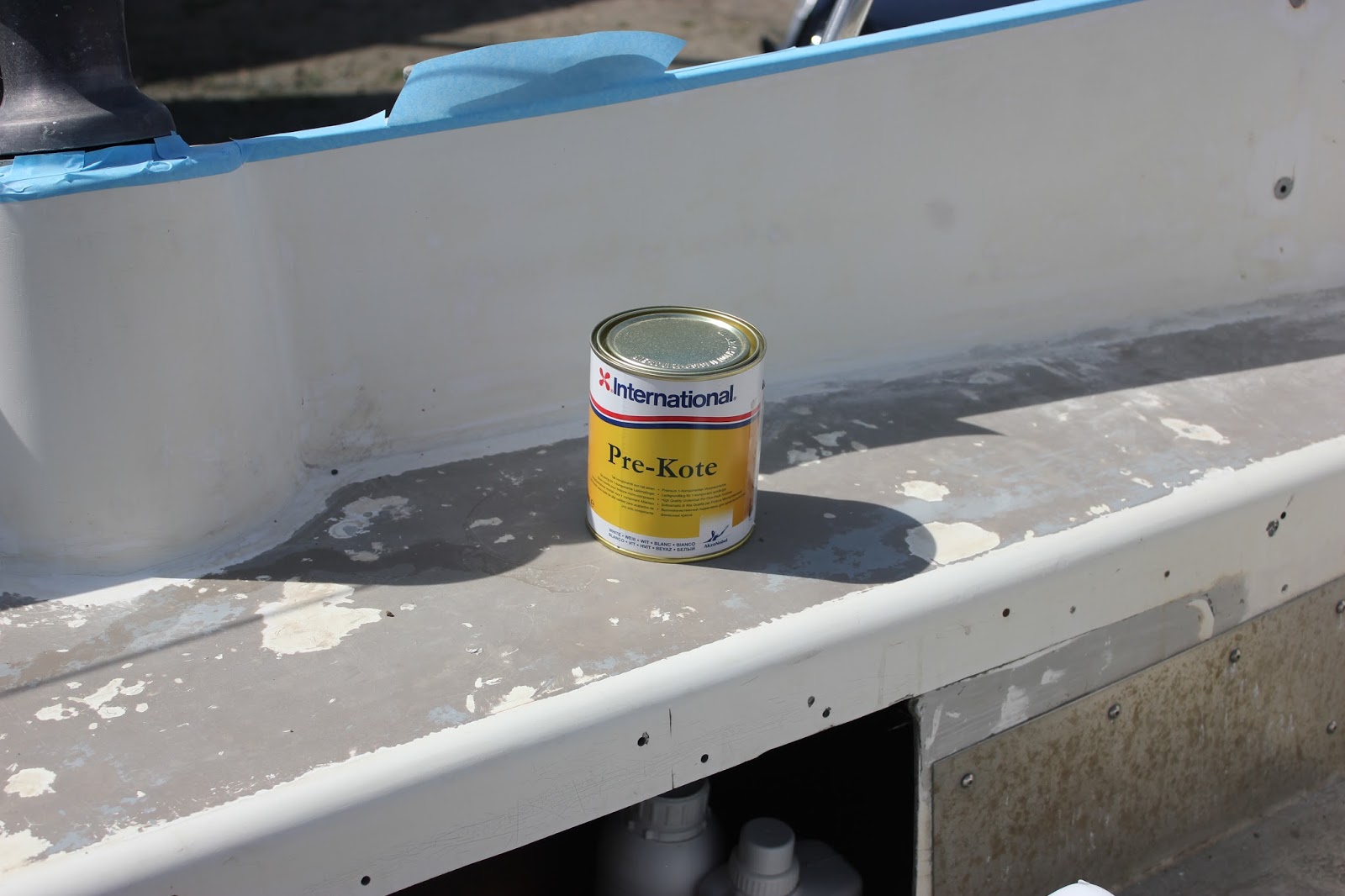 Simple Sailing Low Cost Cruising Painting a GRP Boat (3)