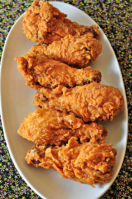 Pioneer Fried Chicken Alvin C. Copeland Sr., opens “Chicken on the Run” in the New Orleans suburb of Arabi, serving traditional Southern-fried chicken. After several months of lackluster performance, he reopens the restaurant as “Popeyes” (after Popeye Doyle of The French Connection).This time he sells spicy, New Orleans-style chicken.