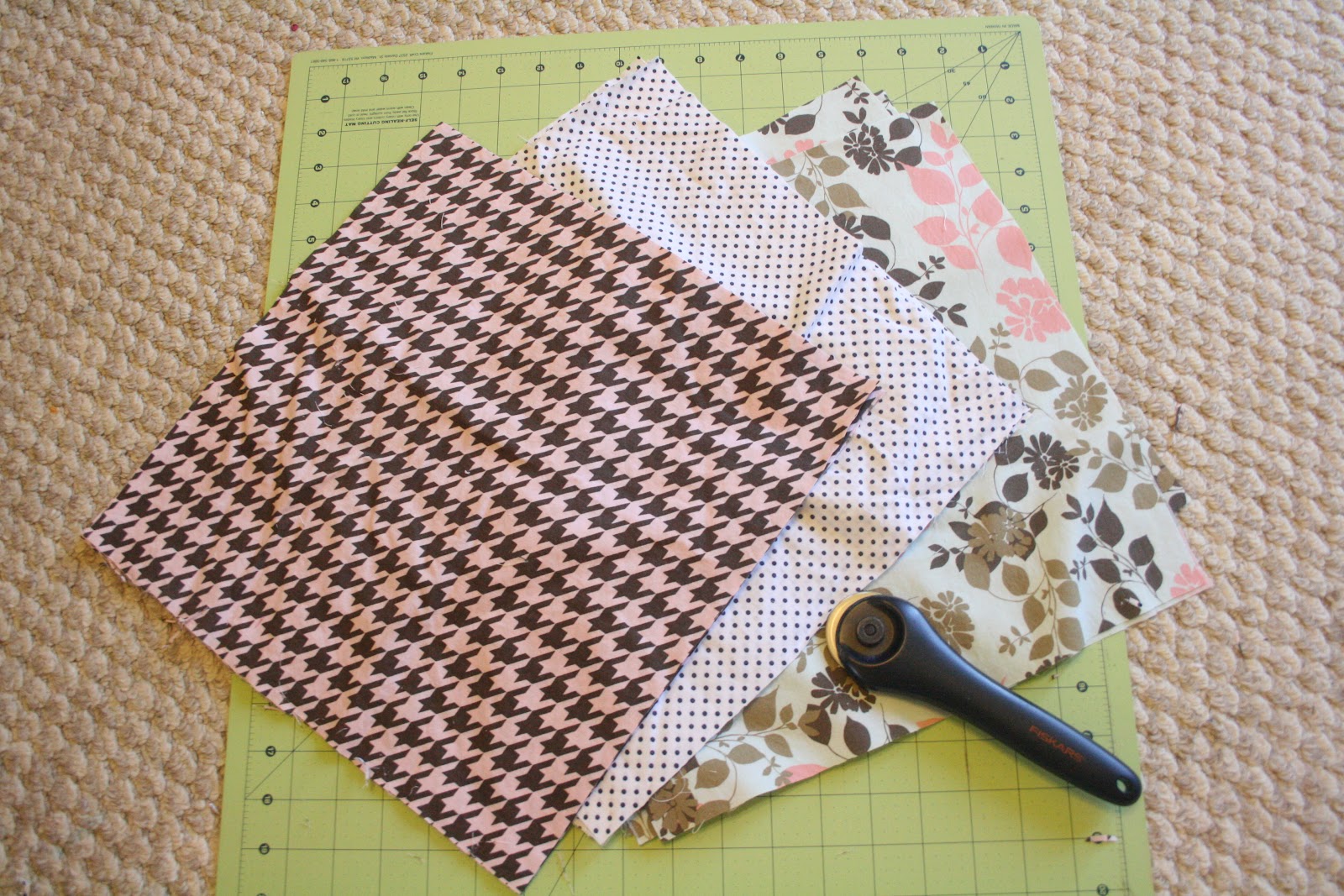 Sew Fabulous Rolled Hem Fabric Napkins