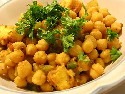 Chickpeas with Paneer Cheese