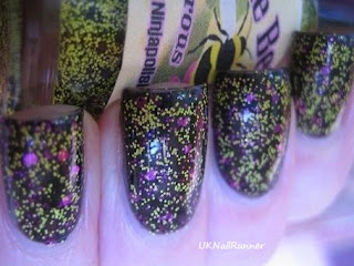 Revlon Facets of Fuchsia with Nailventurous Humble Bee Revlon Facets of Fuchsia with Nailventurous Humble Bee