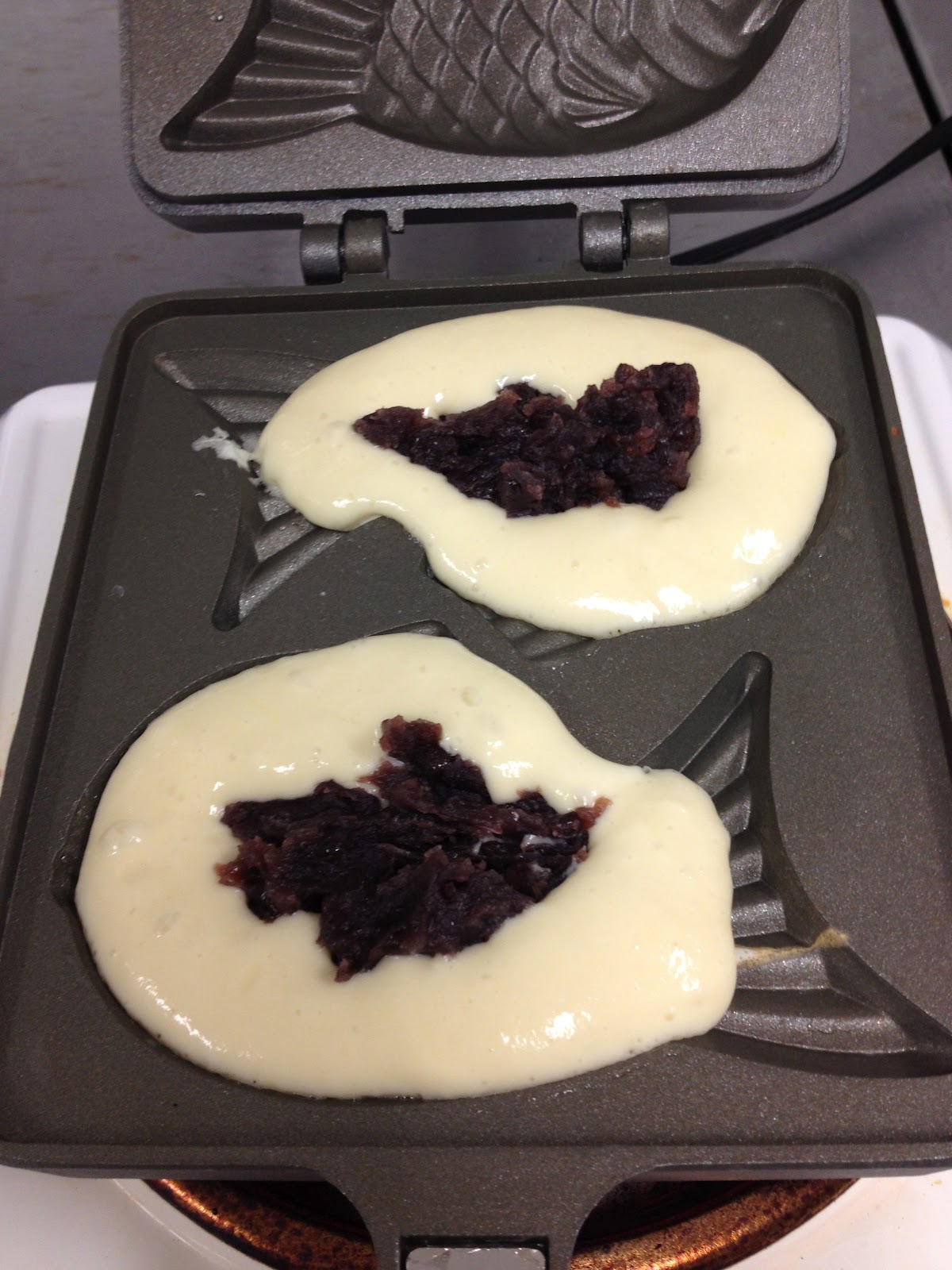 Poppin' kitchen Taiyaki (Fishshaped pancake filled with been jam)