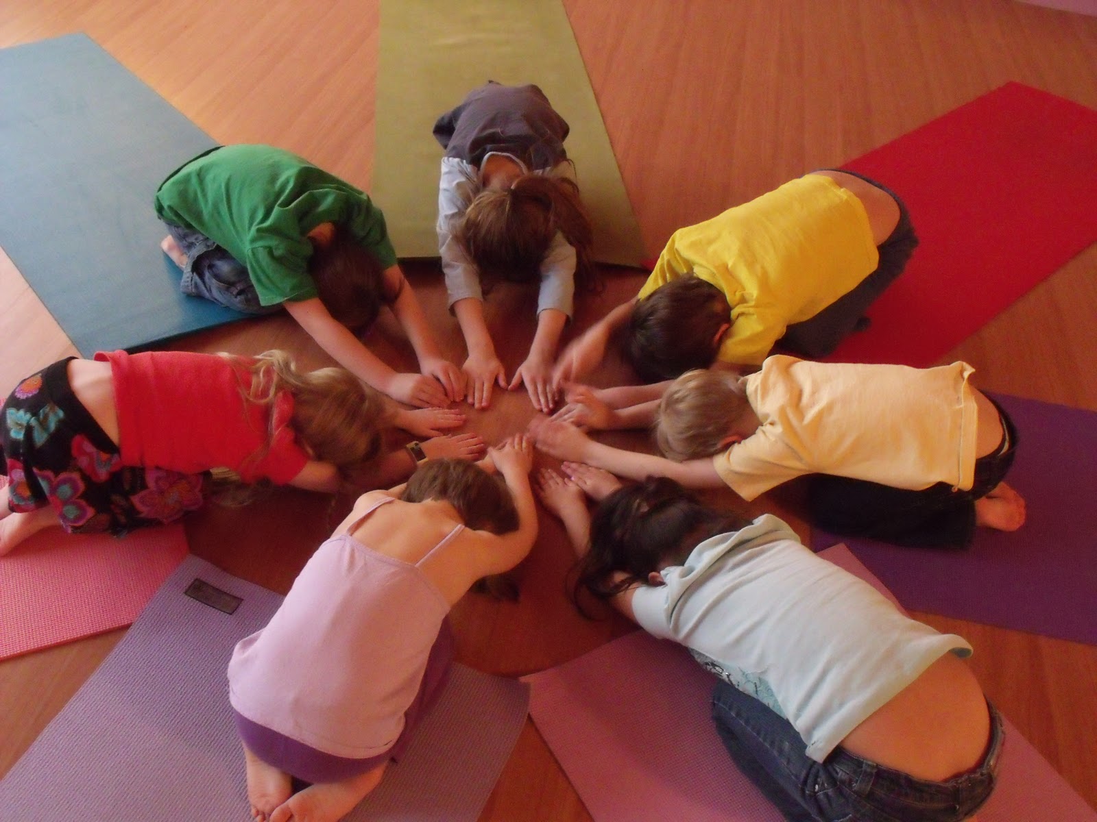 Child yoga Sunflower, crocodile swamp challenge