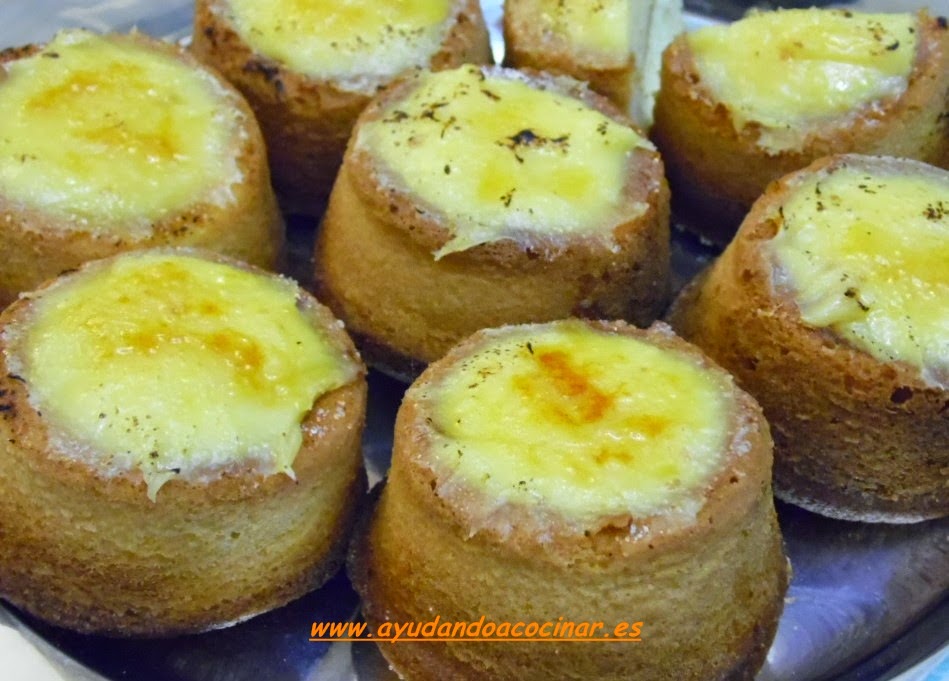 Cuencos De Bizcocho Con Crema De Limón
