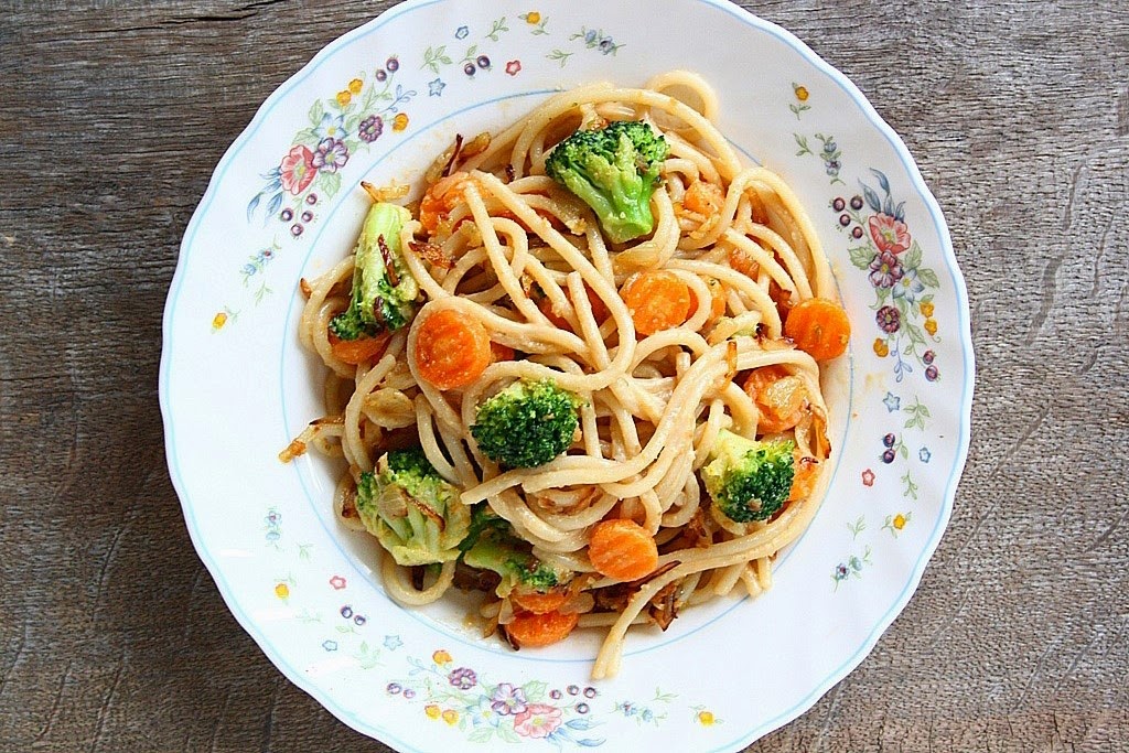 collecting memories Peanut Noodles with Vegetables