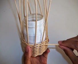 Prakarya Cara Membuat Wadah Pulpen dari Rotan Prakarya Cara Membuat Wadah Pulpen dari Rotan