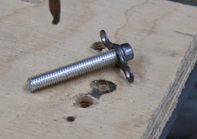 Flying Legend TucanoR at Rylstone Nut Plates