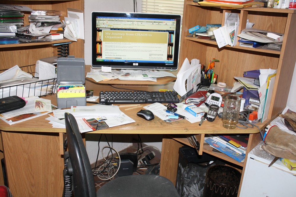 My Journey from CHAOS to Organized Declutter the Desk