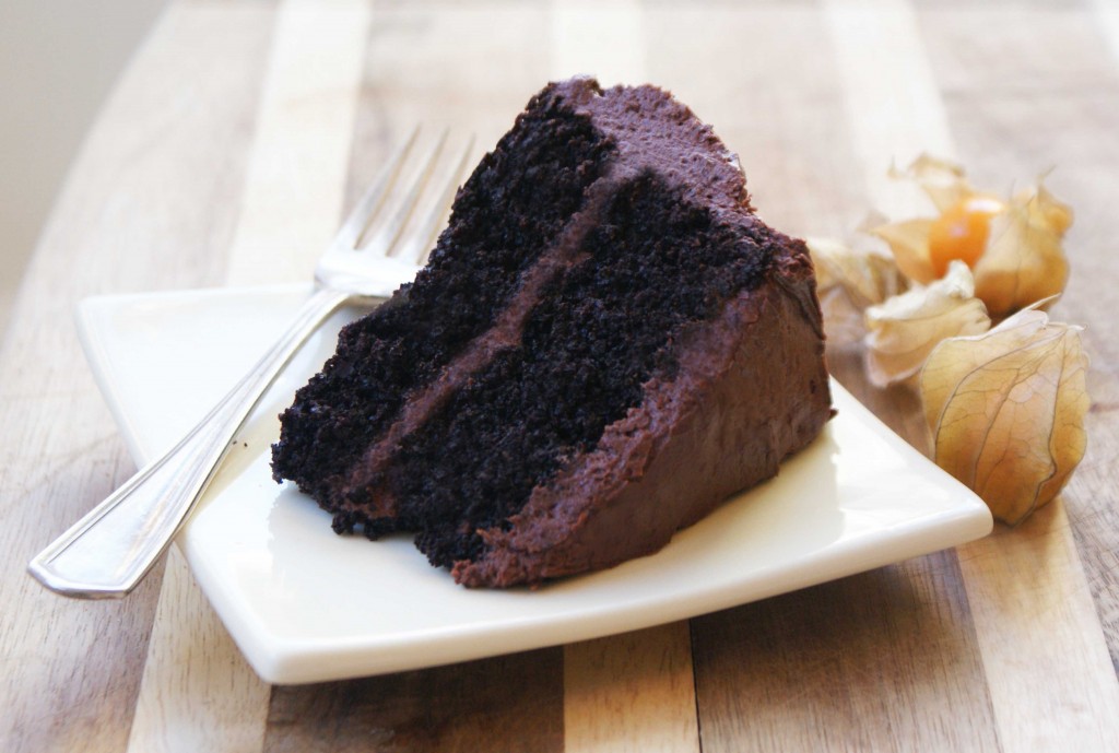 The Campus Celiac: Recipe: Quinoa Chocolate Cake