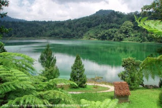 Danau Linow, Danau Aneka Warna, Minahasa